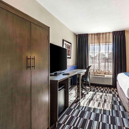 ממפיס Comfort Inn Airport מראה חיצוני תמונה