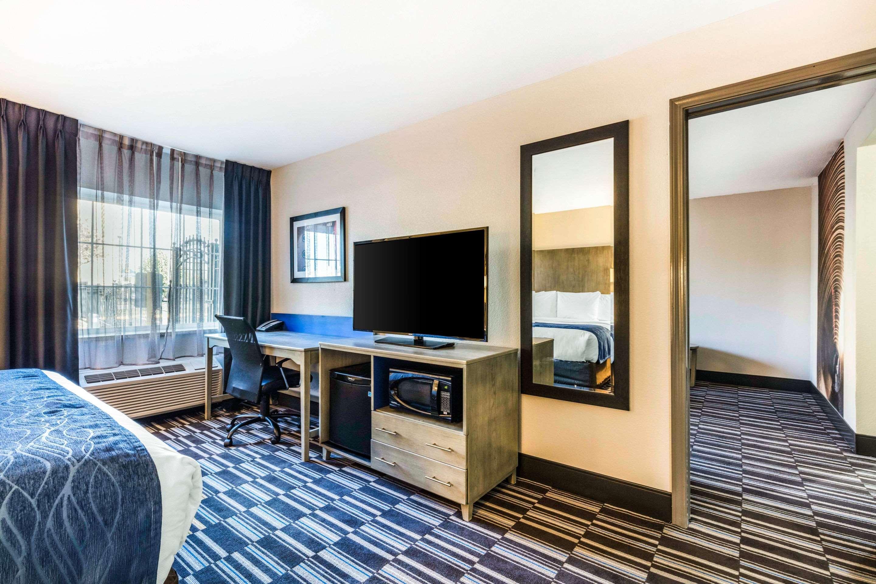 ממפיס Comfort Inn Airport מראה חיצוני תמונה
