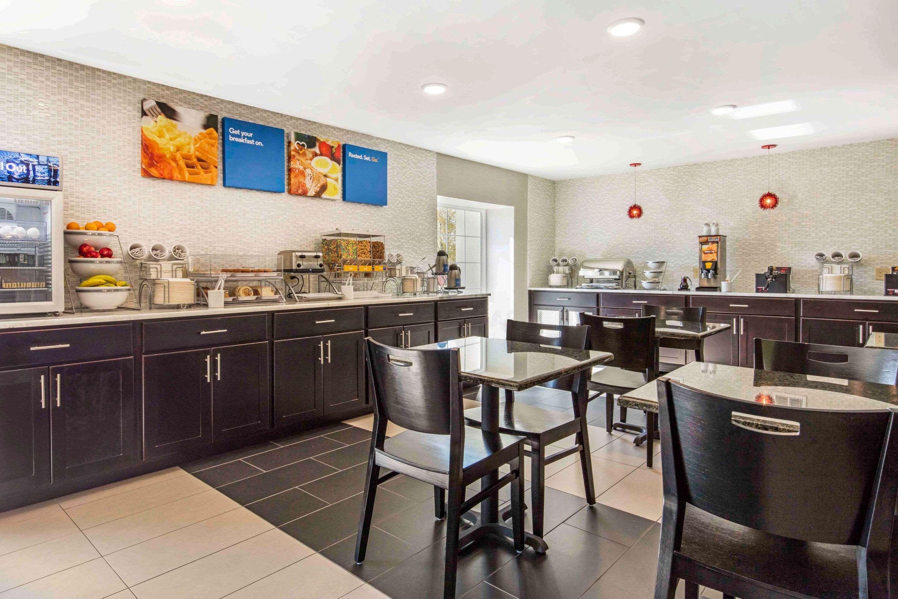 ממפיס Comfort Inn Airport מראה חיצוני תמונה