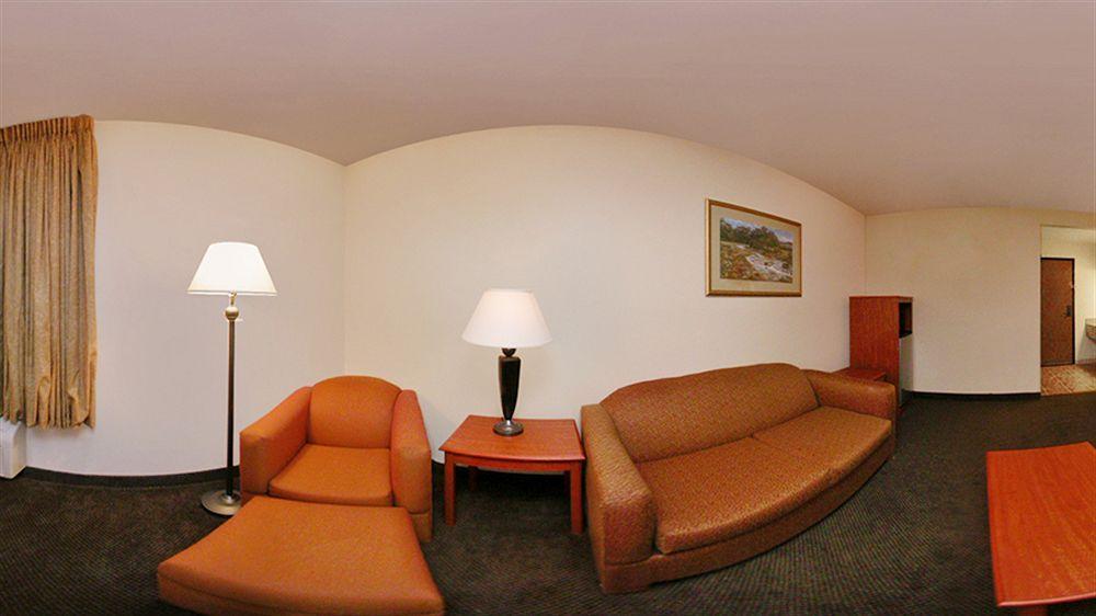 ממפיס Comfort Inn Airport מראה חיצוני תמונה
