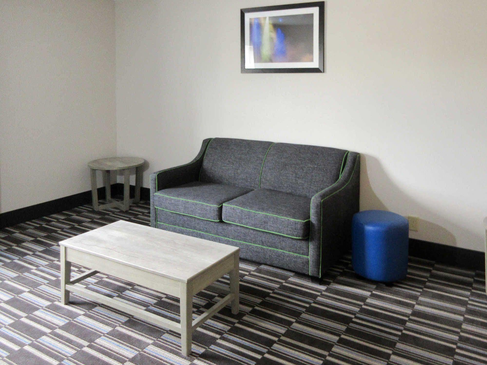 ממפיס Comfort Inn Airport מראה חיצוני תמונה
